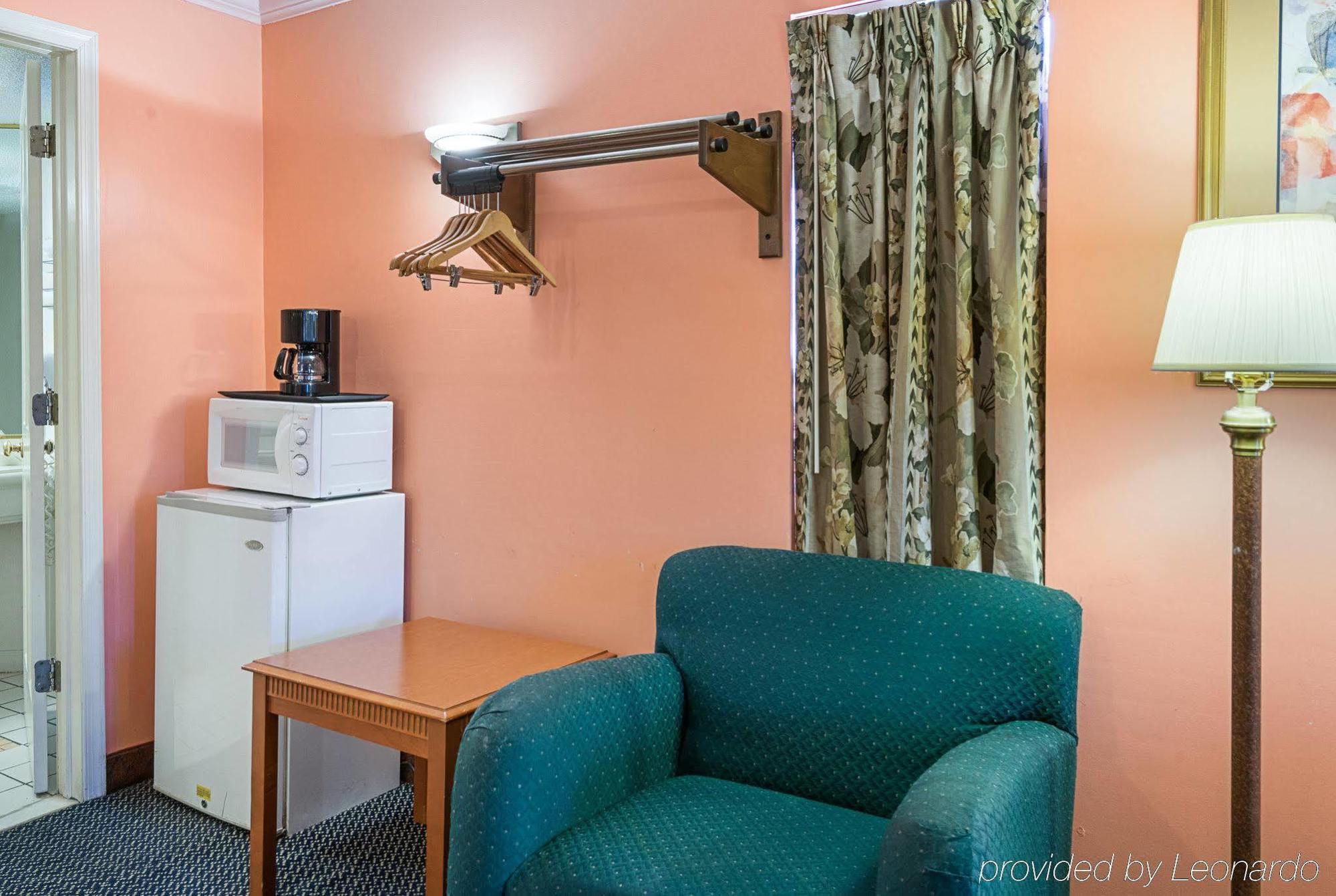Travel Inn New Castle Airport Kültér fotó